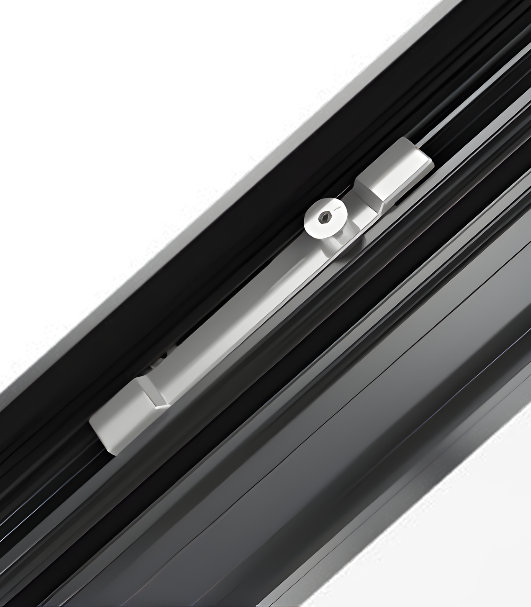 VLX 80 Awning Window in Los Angeles, CA | Lightwell Windows & Doors - detail 4